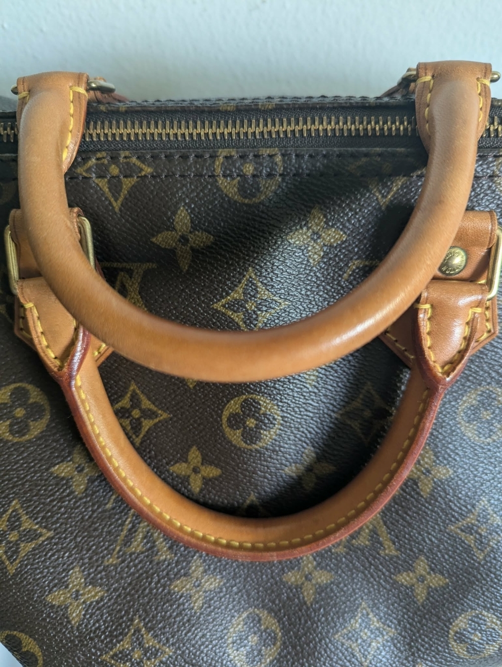 Louis Vuitton Monogram Speedy 35 Handbag - Picture 16 of 17